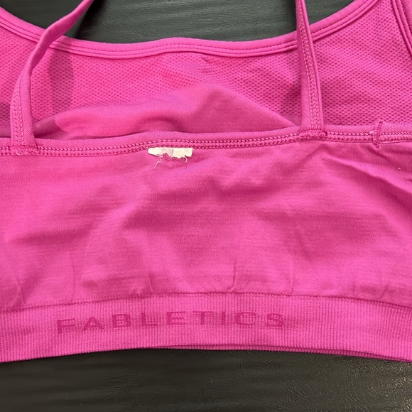 Fabletics sports top with unique strap pattern. - Picture 6 of 6